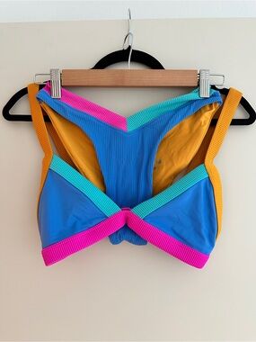 Colorblock One One bikini - Kameron top & Jesse bottom